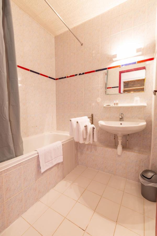 L'Escale Hotel Chatel Ngoại thất bức ảnh