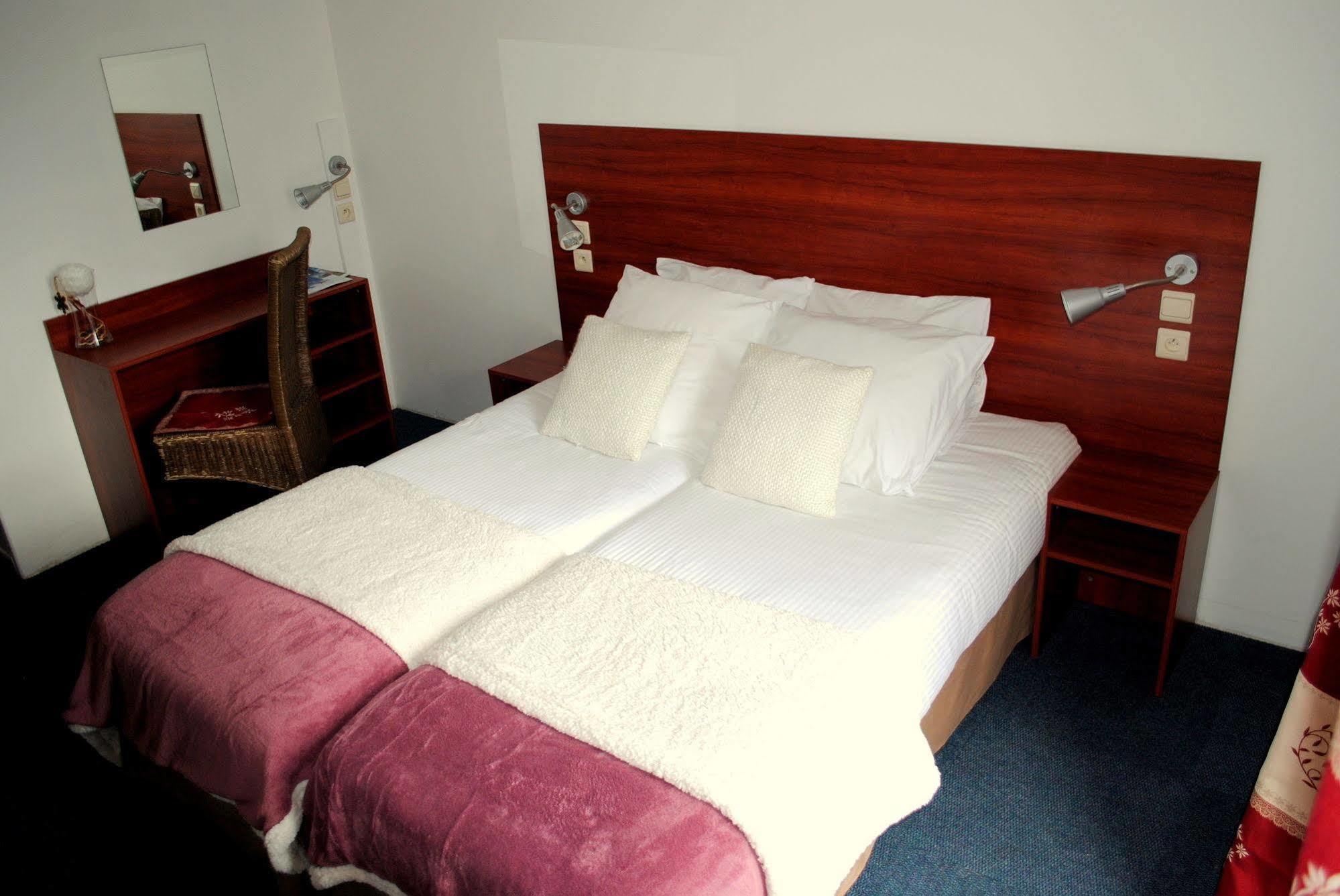 L'Escale Hotel Chatel Ngoại thất bức ảnh