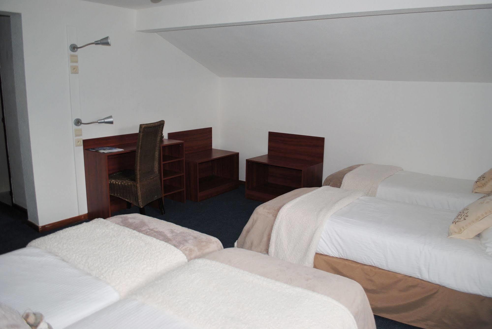 L'Escale Hotel Chatel Ngoại thất bức ảnh