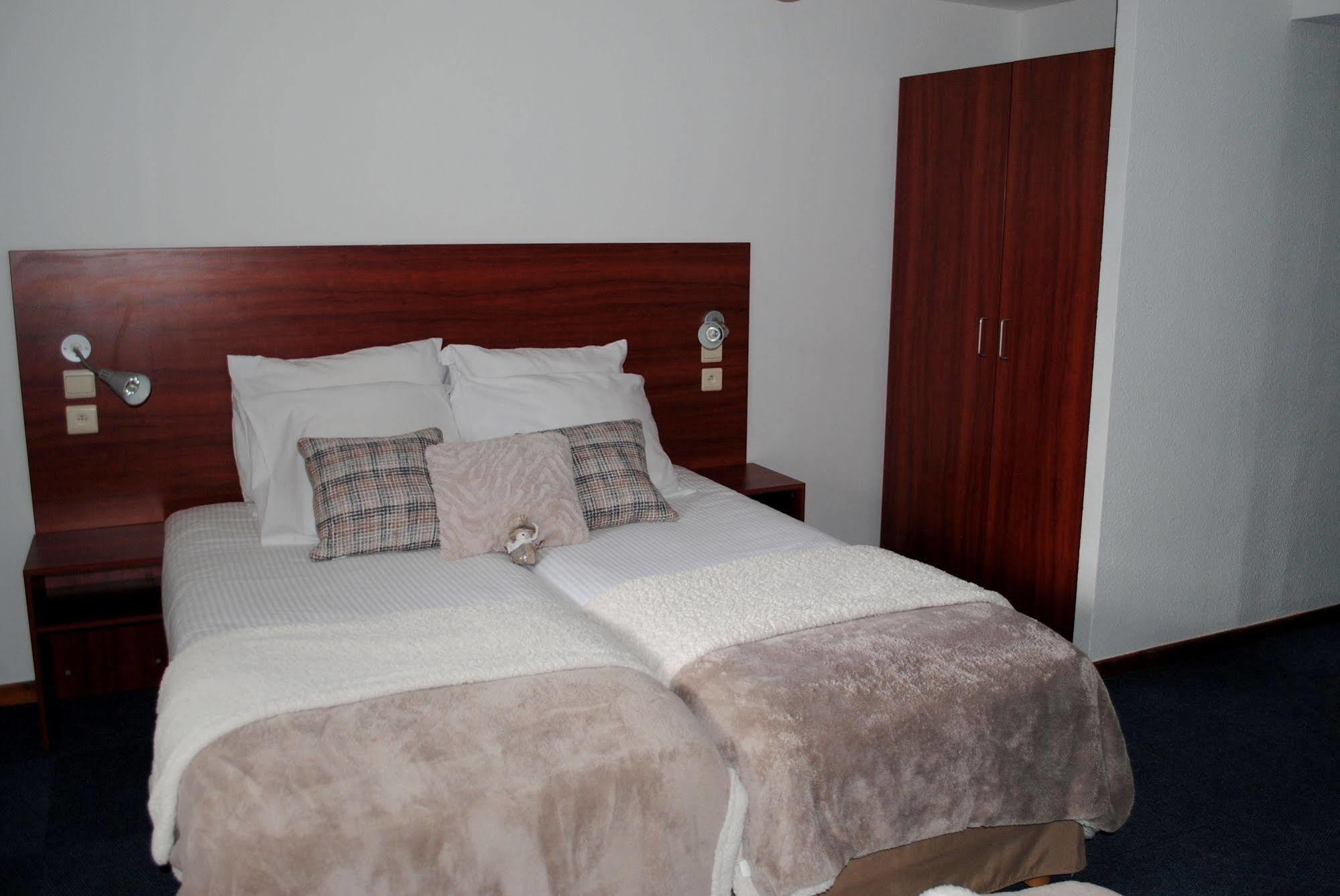 L'Escale Hotel Chatel Ngoại thất bức ảnh