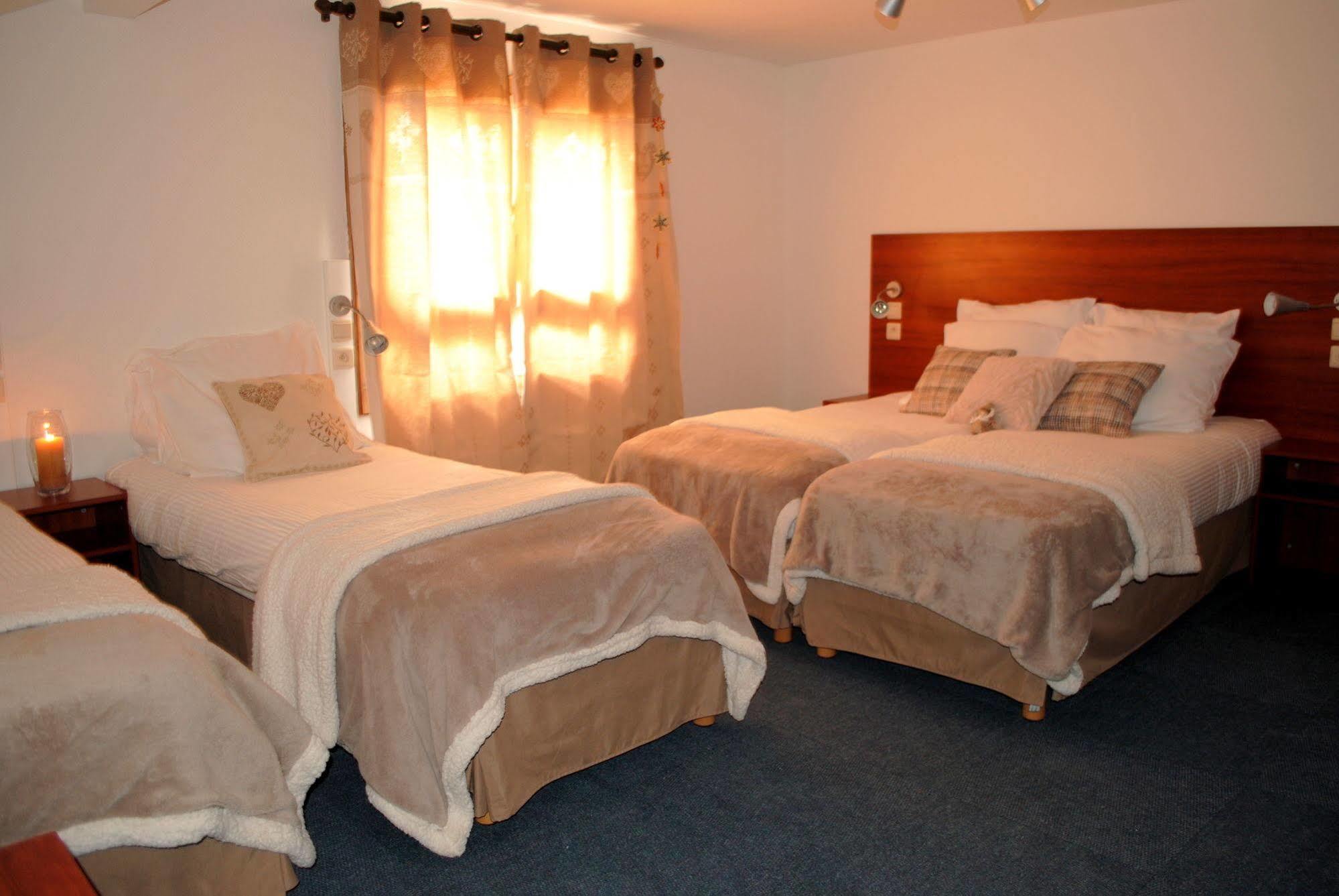 L'Escale Hotel Chatel Ngoại thất bức ảnh