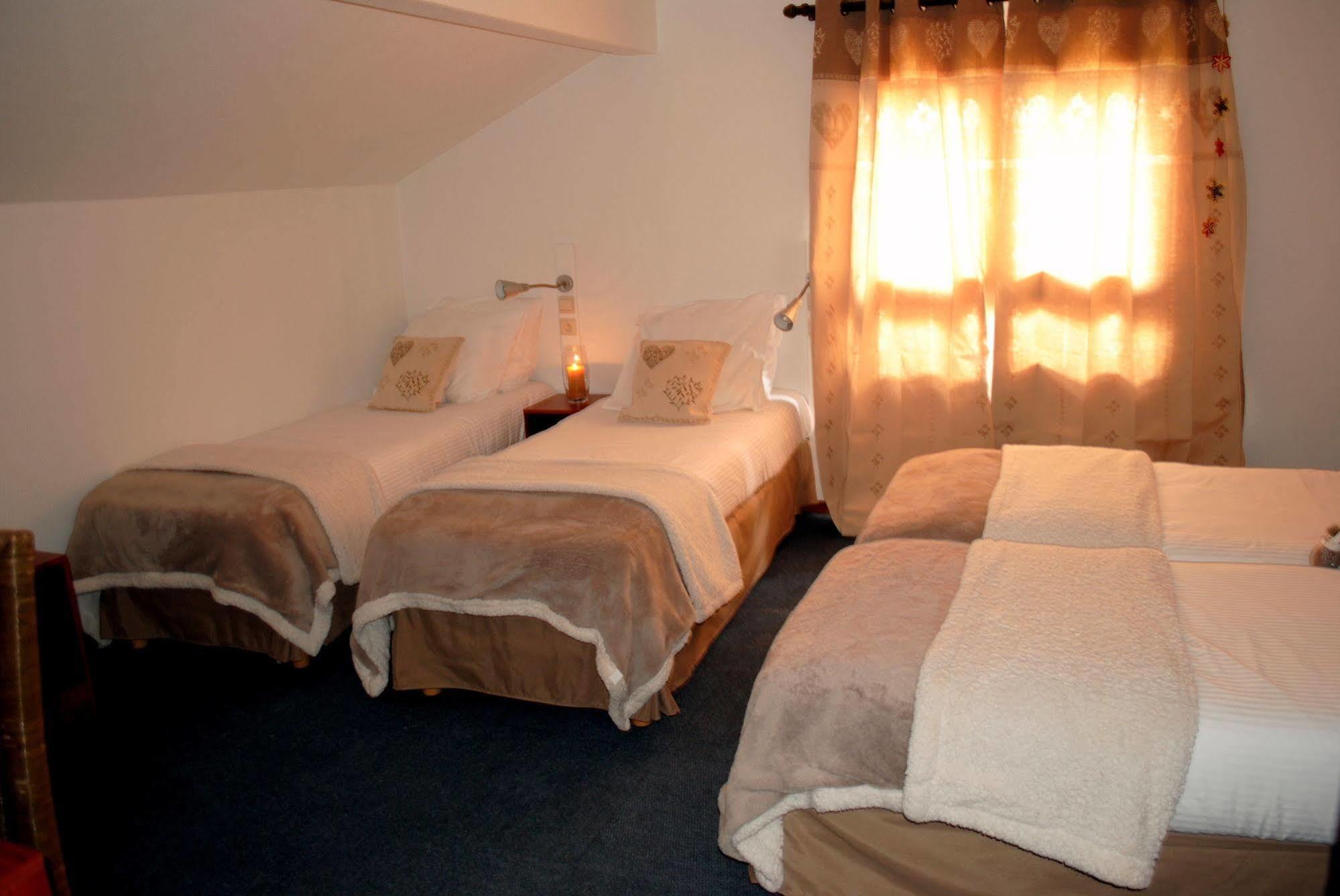 L'Escale Hotel Chatel Ngoại thất bức ảnh